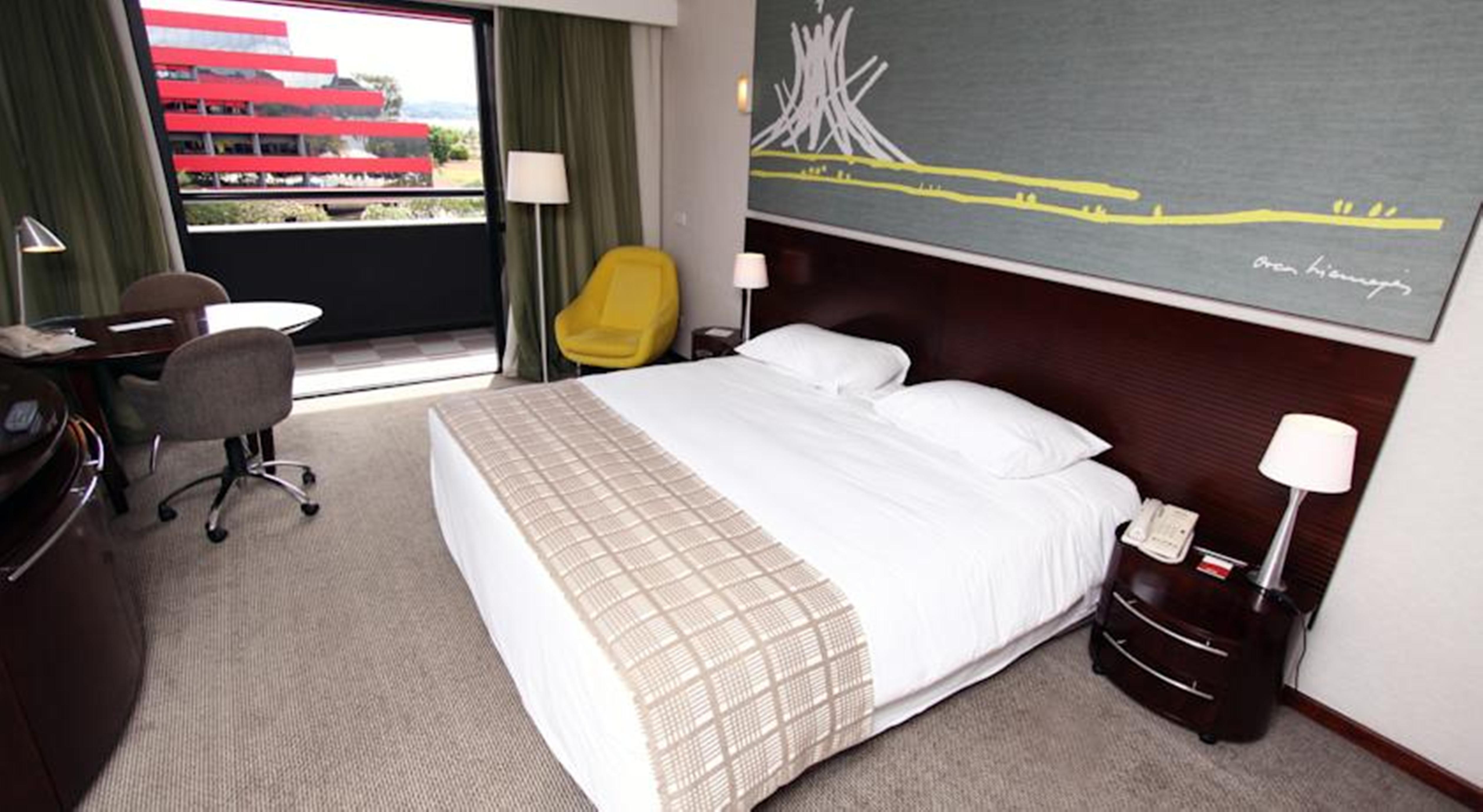 Royal Tulip Brasilia Alvorada Hotell Exteriör bild A room at the hotel