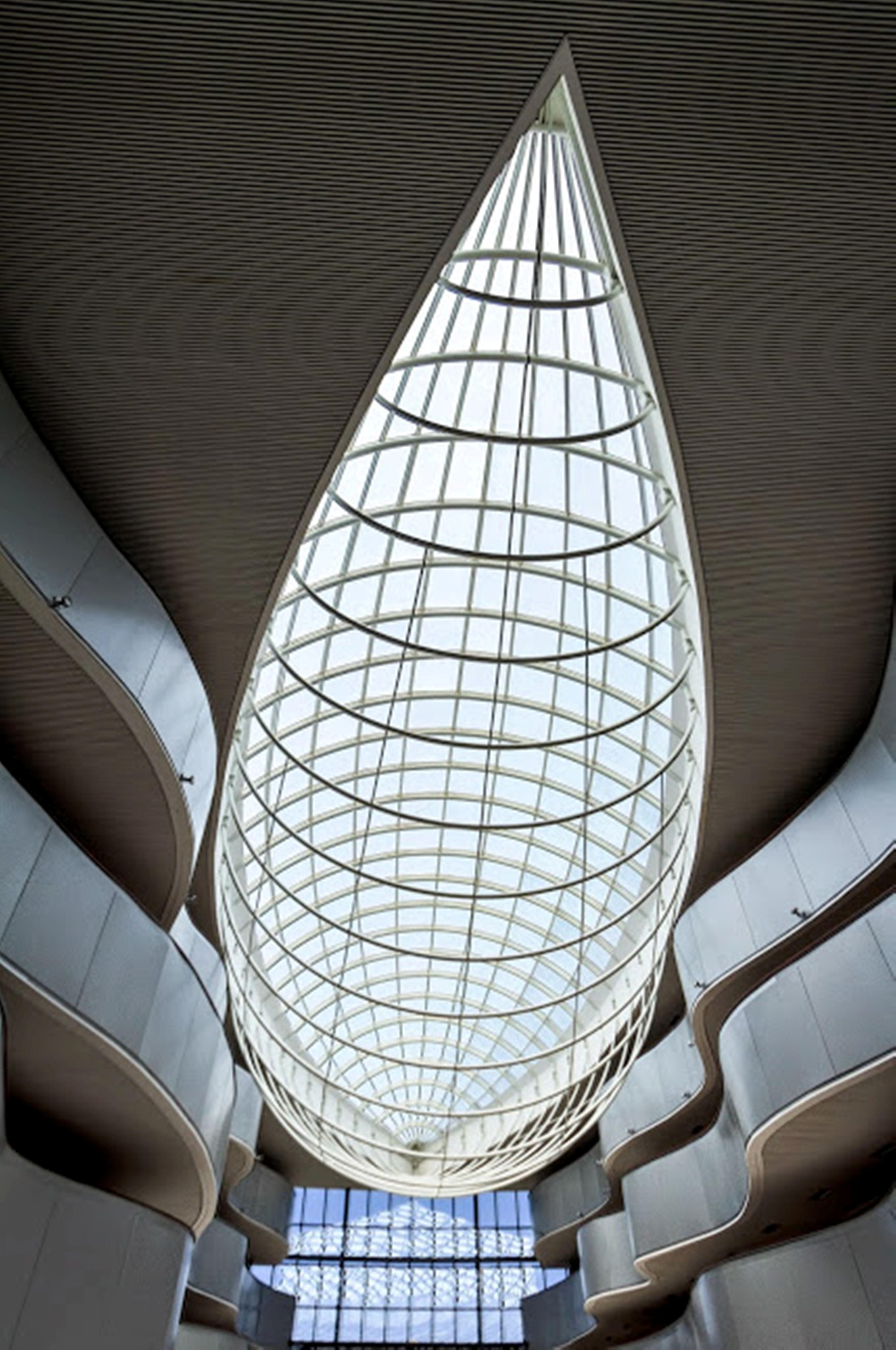 Royal Tulip Brasilia Alvorada Hotell Exteriör bild The ceiling of the main atrium
