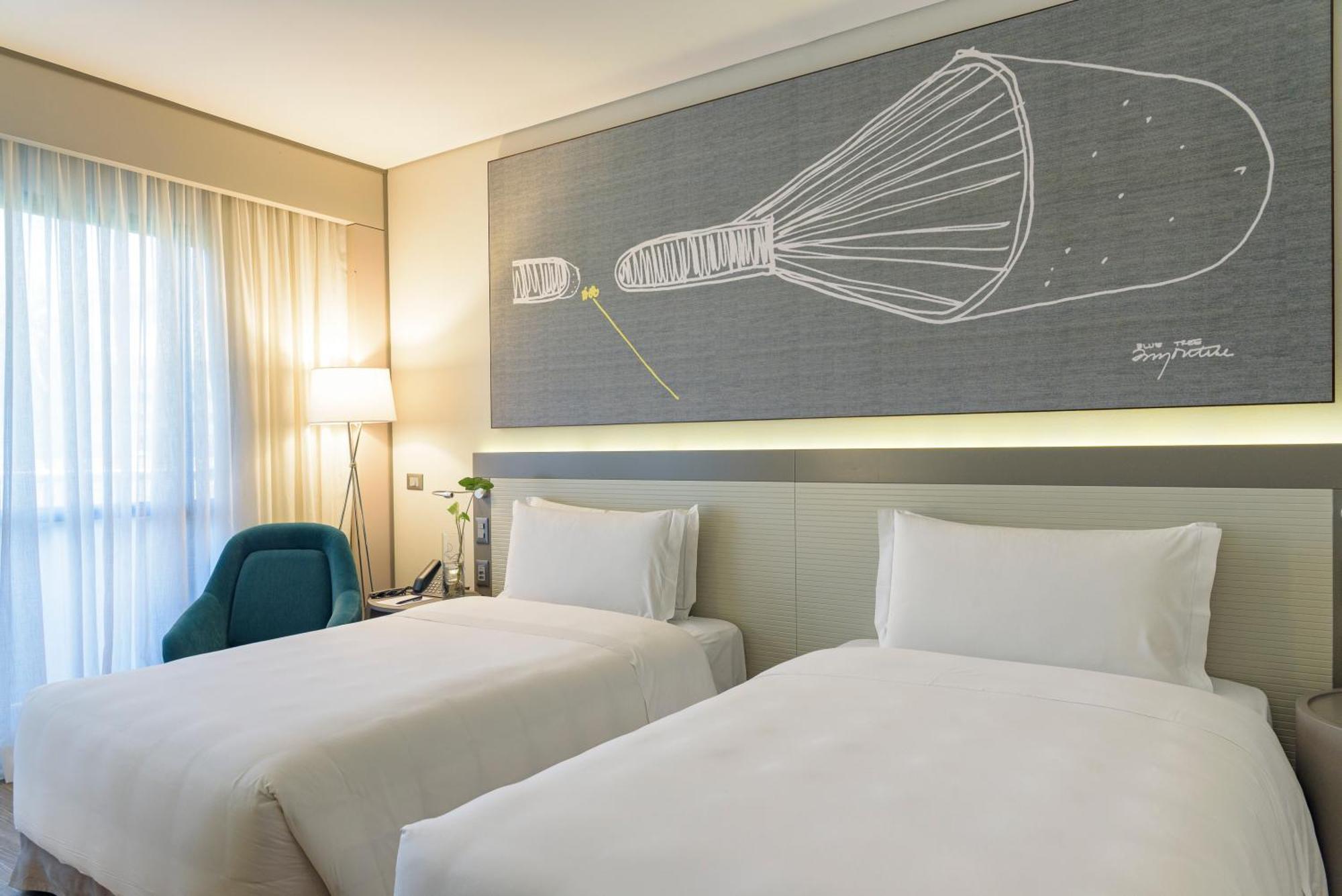 Royal Tulip Brasilia Alvorada Hotell Exteriör bild A room at the hotel