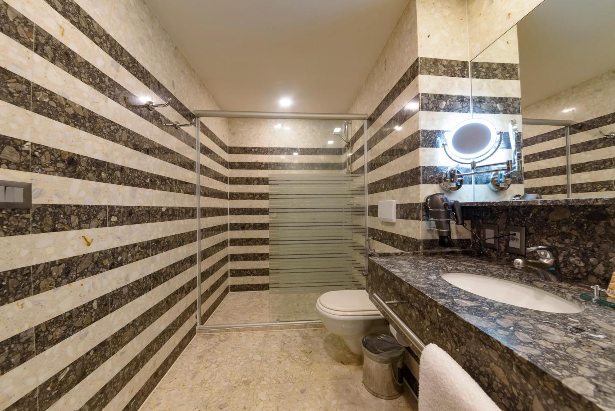 Royal Tulip Brasilia Alvorada Hotell Rum bild Bathroom