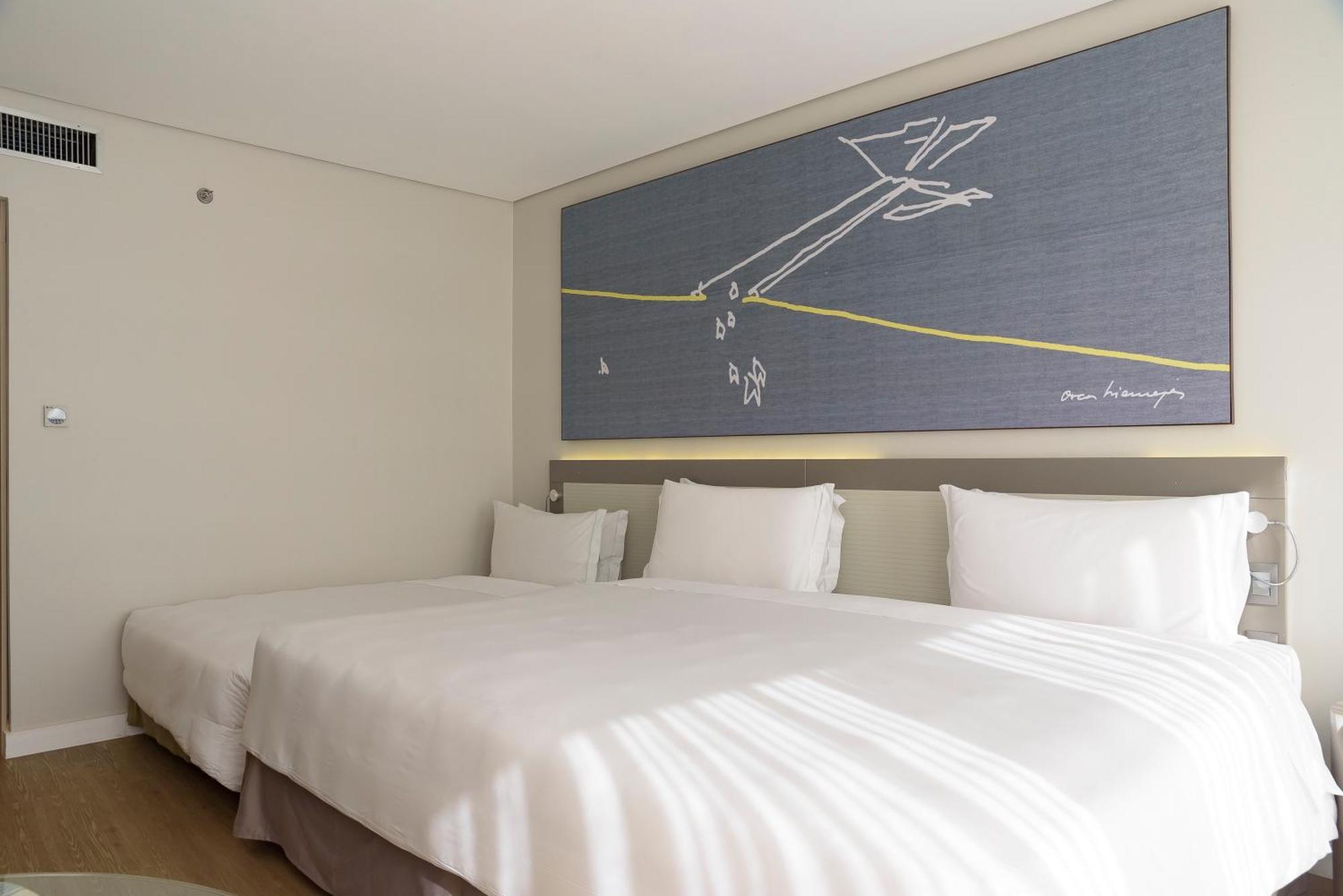 Royal Tulip Brasilia Alvorada Hotell Rum bild A room at the hotel
